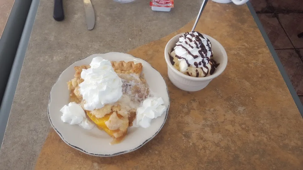 Peach Pie & Ice Cream